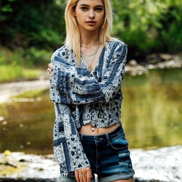 Take 50% off! Threadzwear long sleeves blouse - Picture 6 of 6